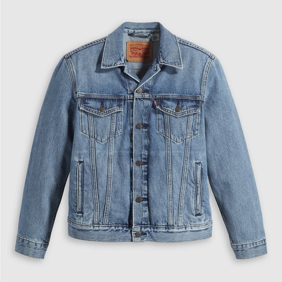 Levi's Original Trucker Denim Jacket in Medium Blue Jean Wash | Women’s Plus 2X - Picture 12 of 15